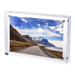 Cadre photo transparent sur bureau avec photo de paysage