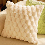 coussin décoratif peluche blanc motif boules doux canapé lit chaise maison