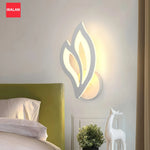 applique murale moderne led blanc feuille stylisée éclairage minimaliste chambre entrée cuisine salon