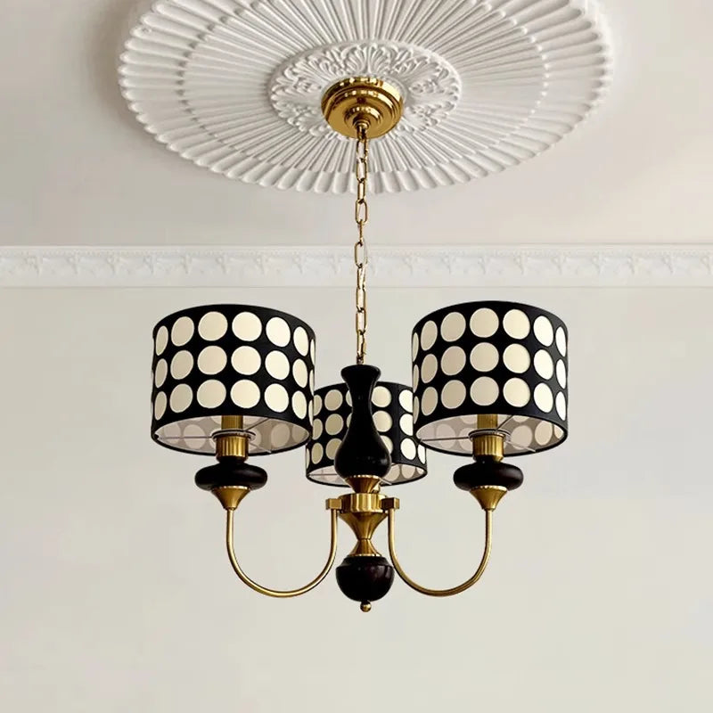 lampe suspendue moderne points blancs fond noir chaîne suspension salon manger led designintérieur