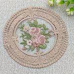 serviettes table vintage coton beige clair motifs floraux crochetées rustiques décoration table