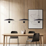 luminaire suspendu moderne minimaliste noir blanc abat jour disque élément décoratif câble fixation flux