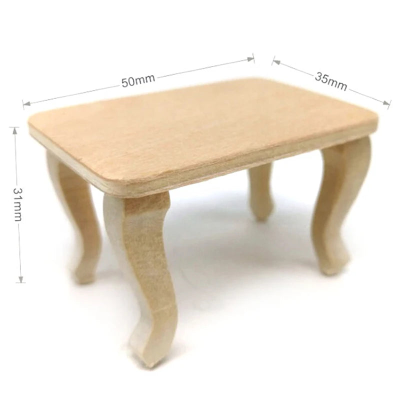 Table miniature en bois pour décoration d'intérieur