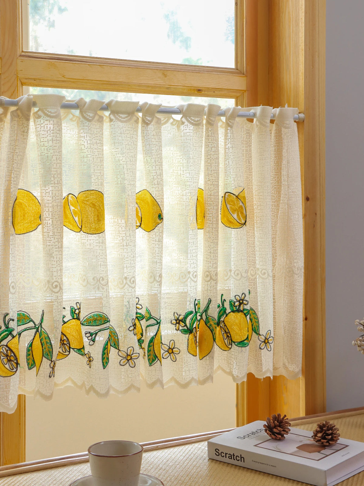rideau brodé citrons fleurs vintage semi transparent blanc jaune vert beige
