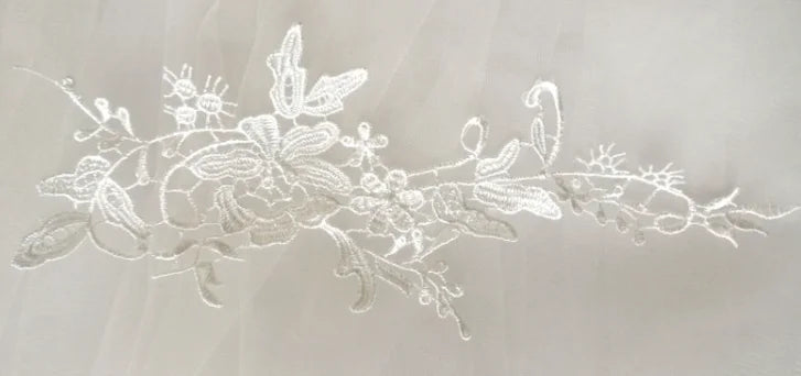 collier broderie florale polyester rouge bleu rose blanc noir floral solvable eau erotique erotique
