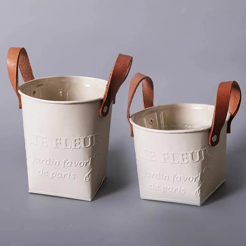 pots fleurs vintage blanc écriture jardin paris cuir fixations plantes artificielles rustiques