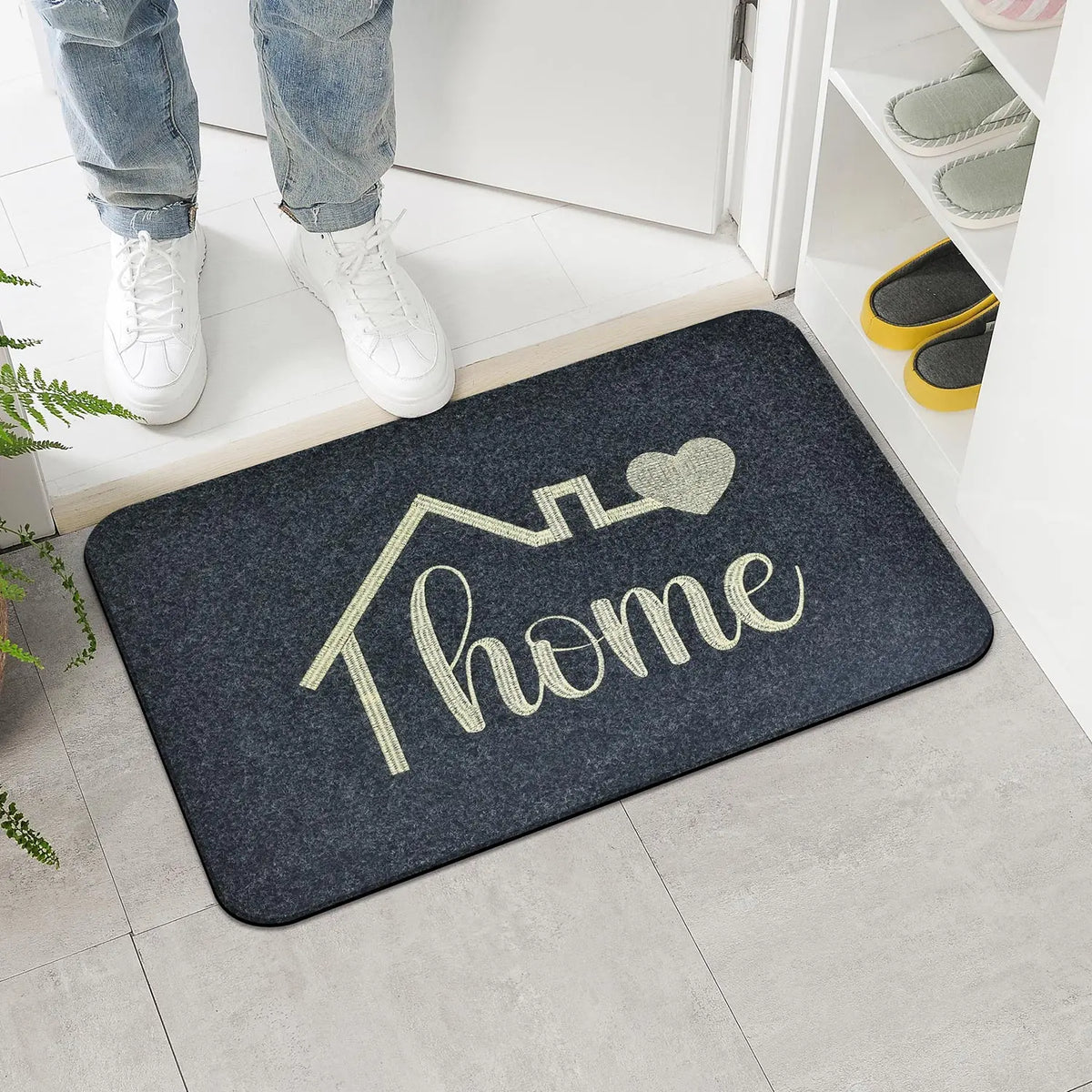 tapis d'entrée gris moderne antidérapant imperméable lettres stylisées coeur doré 60x40cm salon bain