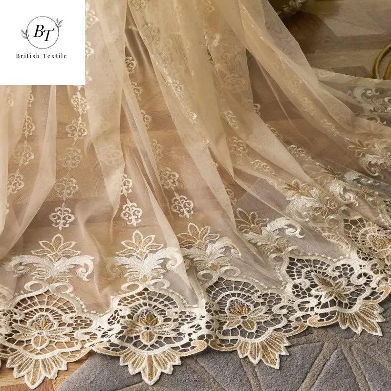 rideau classique beige clair broderie florale semi transparent fenêtre salon chambre luxe