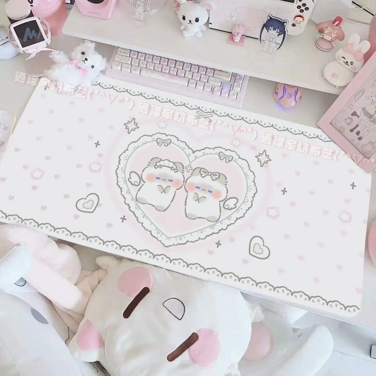tapis kawaii rose clair dessin animé personnages cœur bordure dentelée imperméable antidérapant