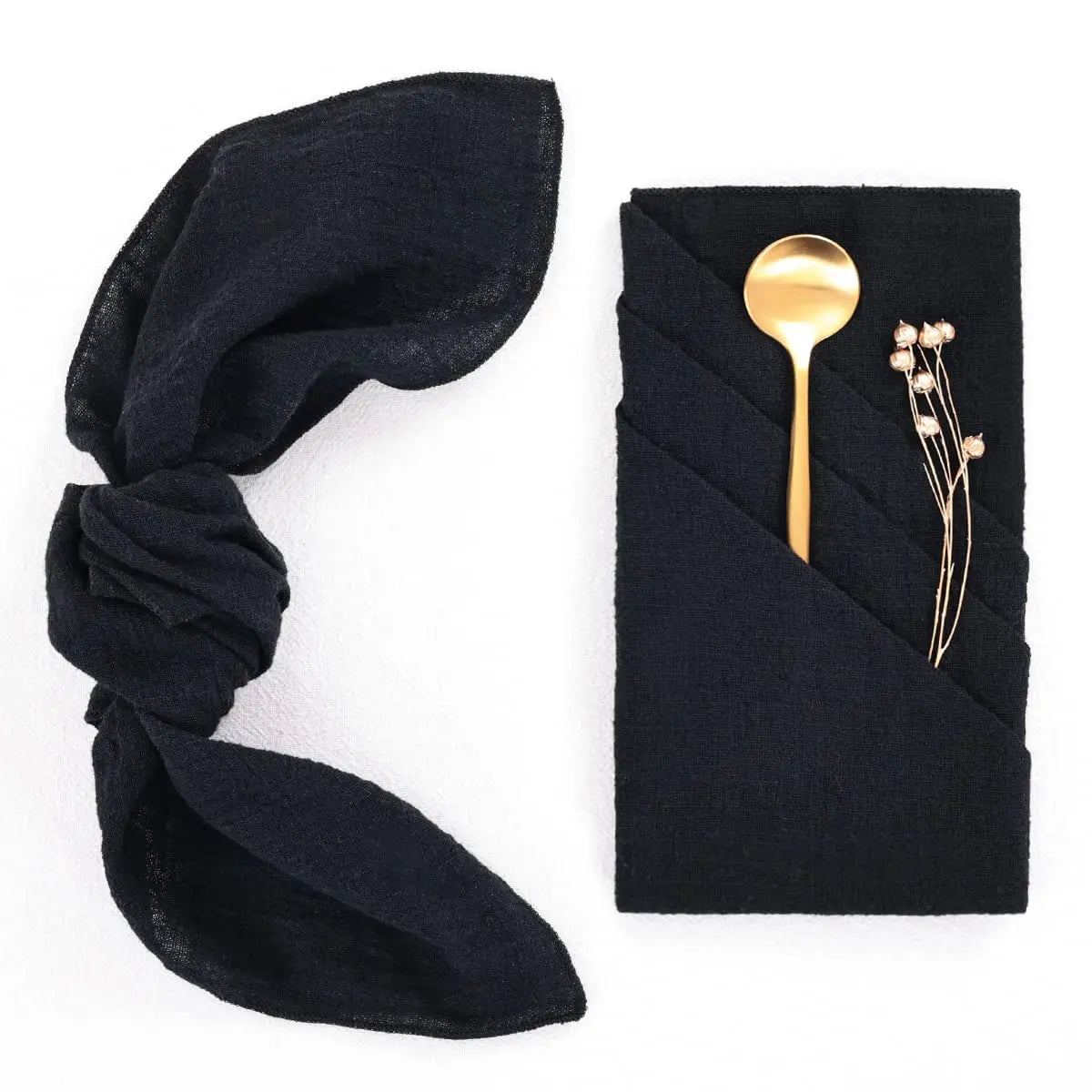 serviettes plissées coton marron rose bleu rouge minimalistes clips dorés mariage fête famille