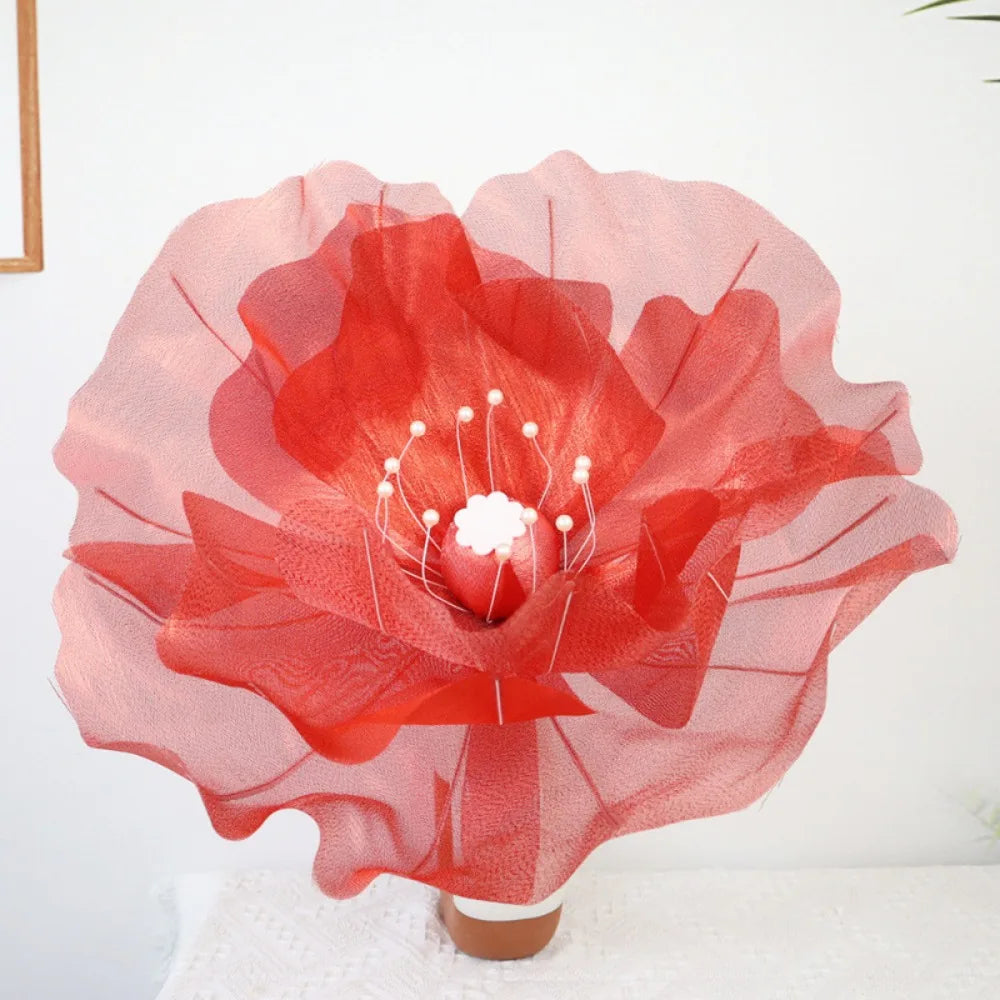 décoration intérieure moderne grande fleur artificielle rose rouge blanc anniversaire mariage élégante scintillante transparente