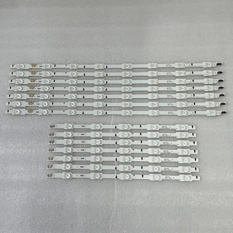 Bande lumineuse led blanc ronde translucent moderne connecteurs électriques étiquettes techniques numéros série