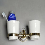 ensemble d'accessoires salle bain or blanc bleu motifs floraux anneau serviette porte papier toilette