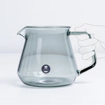 carafe verre transparent moderne 600ml couvercle silicone compact cuisine