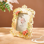 cadre photo résine ornements floraux roses relief blanc doré moderne baroque