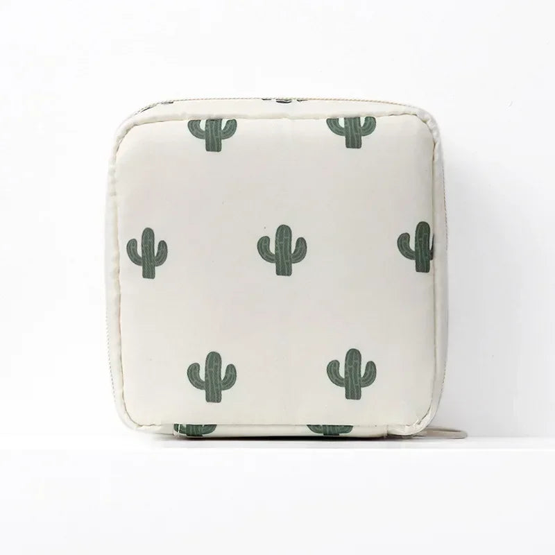 pochettes cosmétiques voyage blanches modernes cactus triangles licornes coeurs opaques