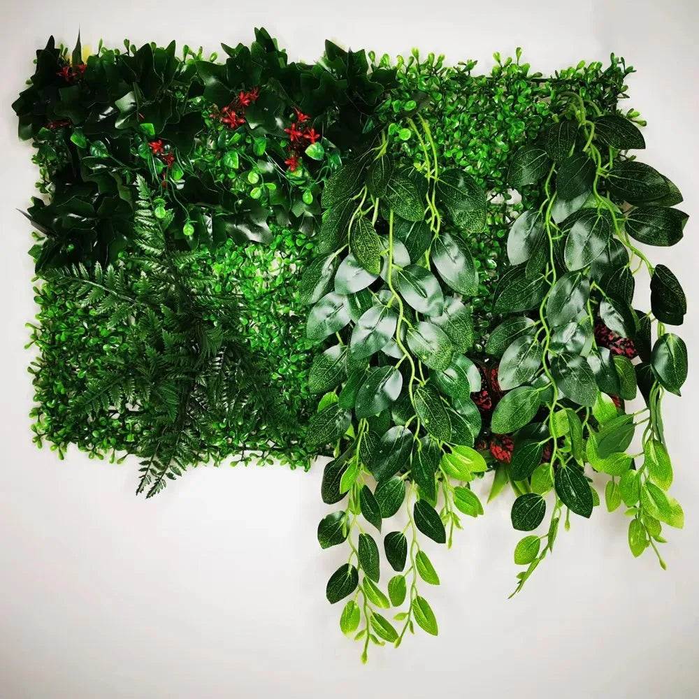 plantes artificielles vertes feuilles variées fruits rouges extérieures accrochées décoration naturelle maison exposition