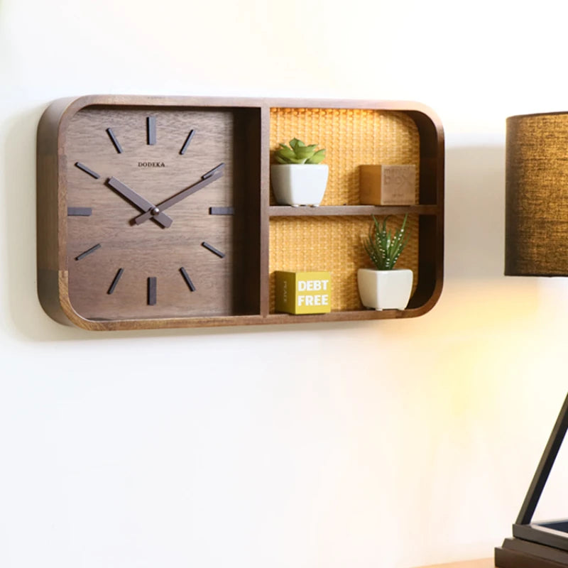 horloge murale moderne bois marron étagères tressées minimaliste plante artificielle livre boîte