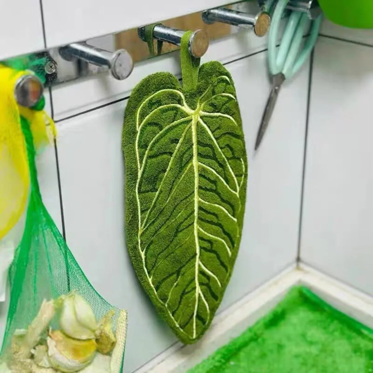 gant toilette vert rose feuille stylisée doux moelleux moderne décoratif absorbant rapide