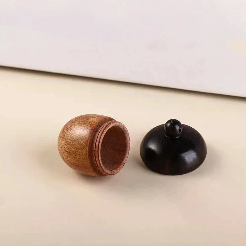 boîte rangement noix érable artisanale anneau métallique portable conteneur petit objet grain bois marron