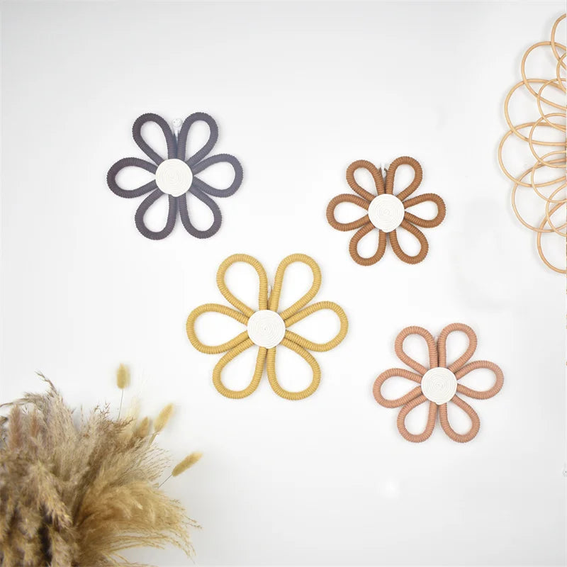 coasters tissus fleurs spirales moderne artisanal gris foncé marron clair beige rose pâle