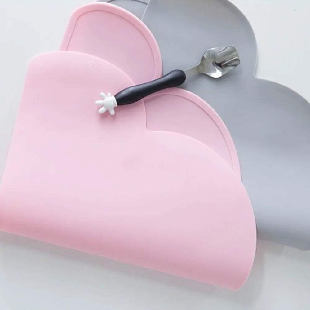tapis silicone nuage moderne antidérapant rose bleu gris assiette cuillère bol adhésif table enfants