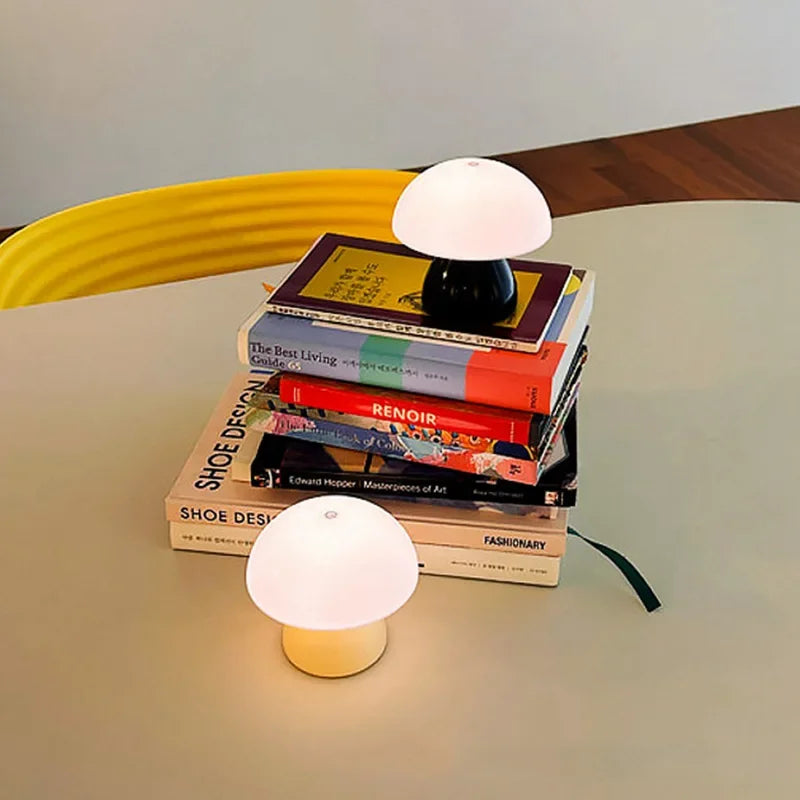 Lampe champignon blanc avec chargeur USB