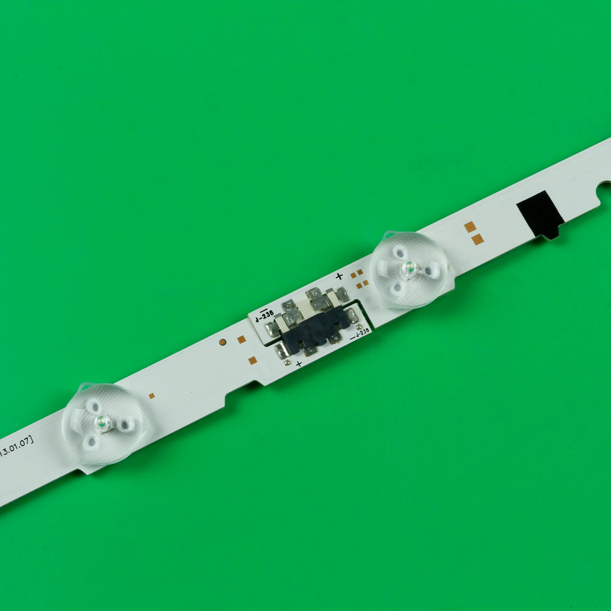 bande lumineuse led blanc moderne connecteurs électriques compatibles téléviseurs