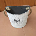décoration murale pot suspendu blanc oiseau branches vintage rustique métal