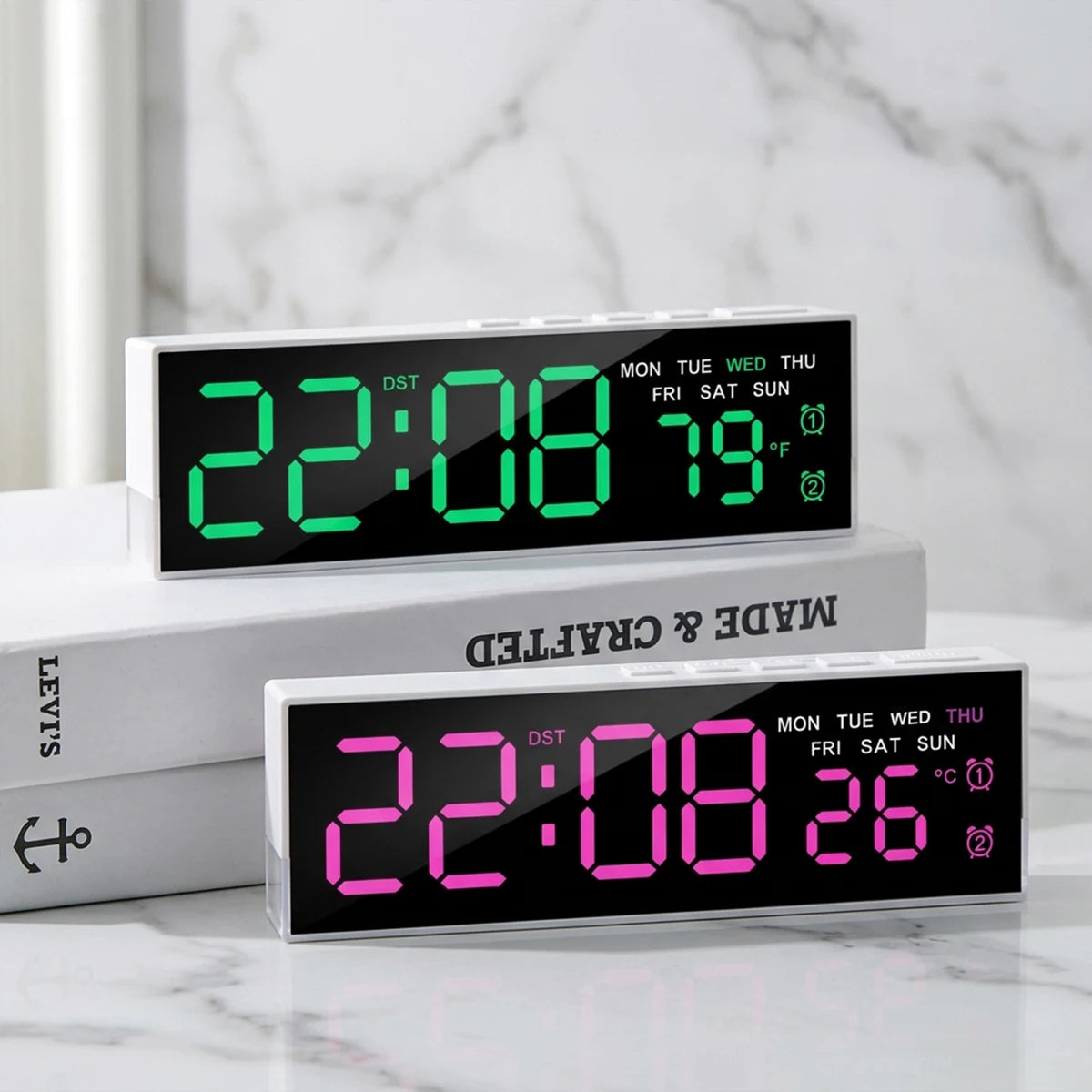 horloge numérique moderne écran led blanc noir température date alarme luminova 12 24husb batterie