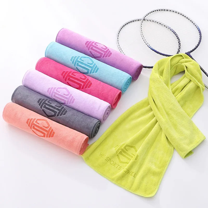 serviette sport microfibre absorption rapide vert bleu violet gris roseWSCS