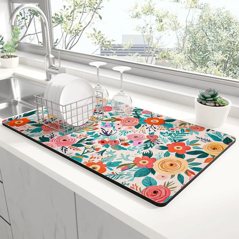 tapis cuisine moderne rectangle fleurs géométriques adhésif respectueux environnement noir blanc rouge vert bleu