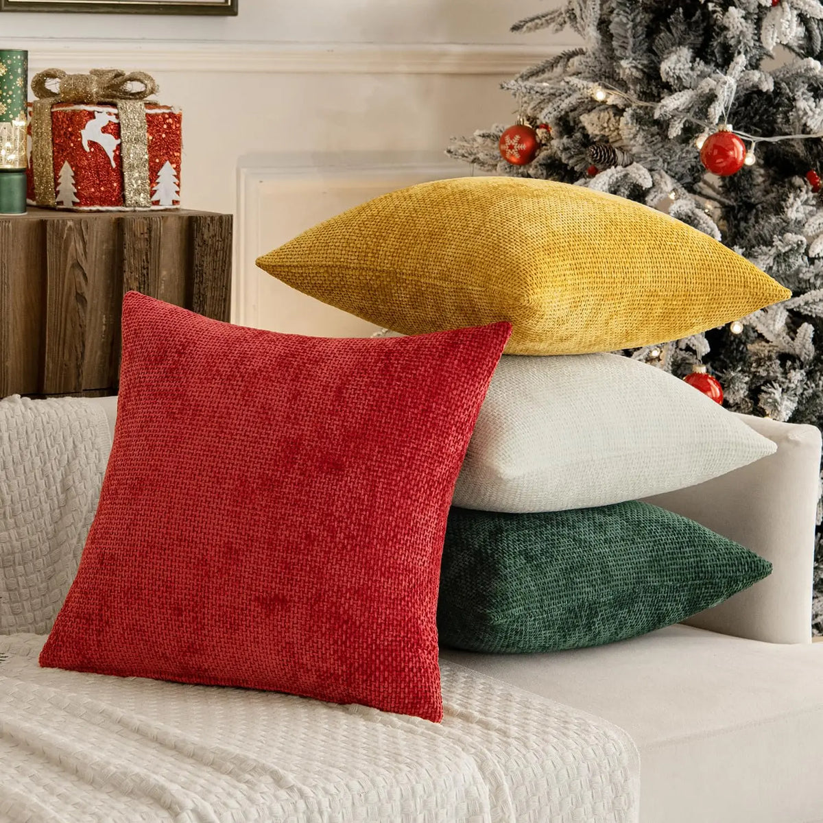 coussins décoratifs modernes orange jaune vert rouge blanc tissu chenille opaques carré