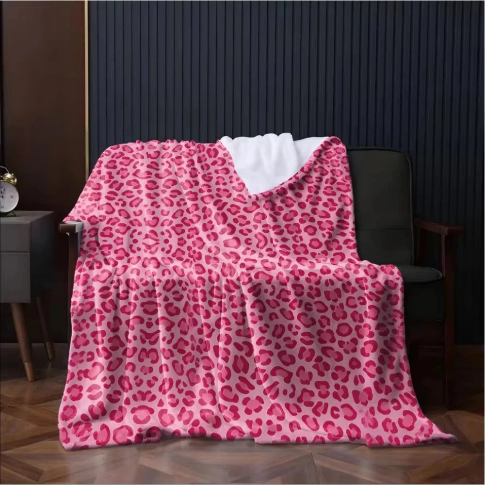 couverture polaire rose motif léopard douce canapé lit chambre décoration intérieure moderne confort