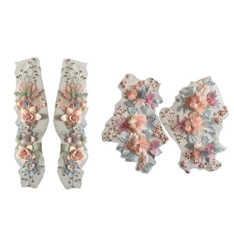 appliques textiles fleurs reliefs strass dorés couleurs roses bleues argentées