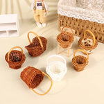 panier tressé marron clair traditionnel poignée jeu enfant imitation maison poupée accessoire nature animaux