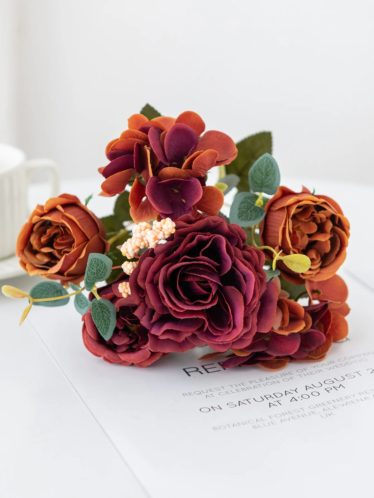 bouquet fleurs artificielles soie roses hortensias pivoines décoration mariage anniversaire intérieur moderne élégant