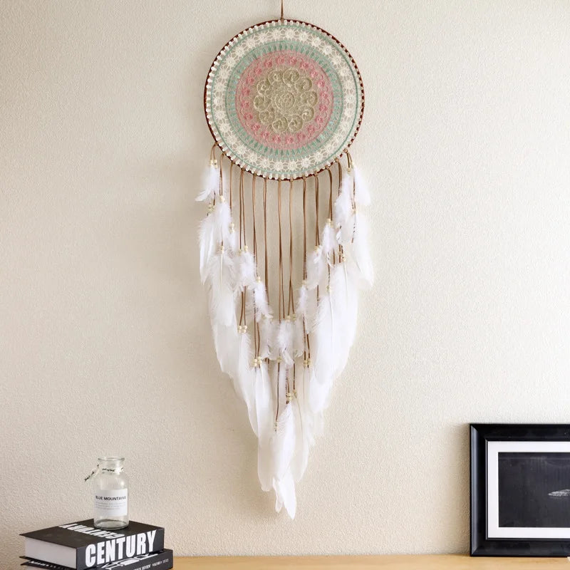 attrape rêves boho chic crocheté motifs floraux vert rose beige suspension intérieure