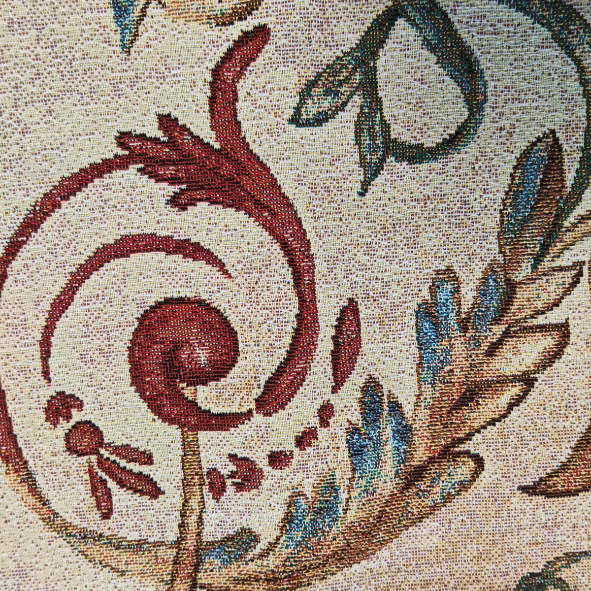 tapisserie murale coton floral baroque classique beige rouge verte bleue ornementations tringles tassels handwash