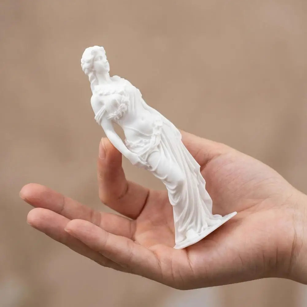 statue blanche femme antique classique étagère décor élégant livres éclairage doux gaming