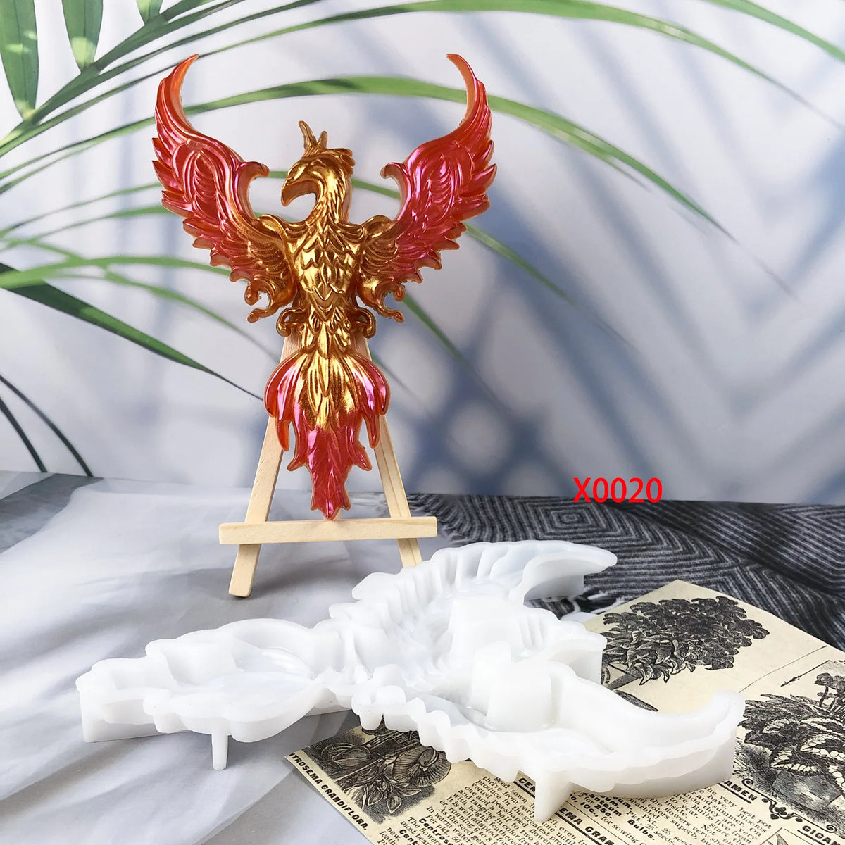 sculpture phoenix blanc or rouge relief brillant artisanal silicone