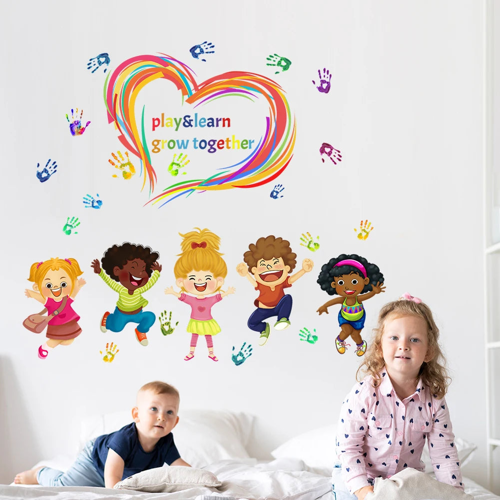 sticker mural cartoon multicolore personnages souriants main coeur arc ciel adhésif chambre salon