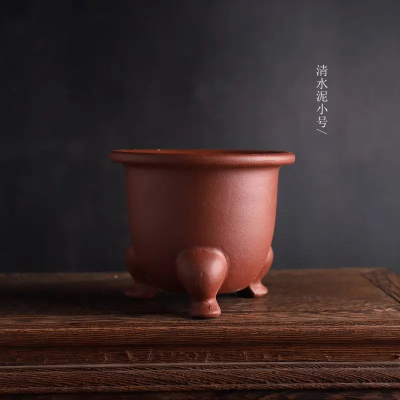 cache pot marron foncé texture mat opacité classique porcelaine fleuri intérieur extérieur decoration jardin