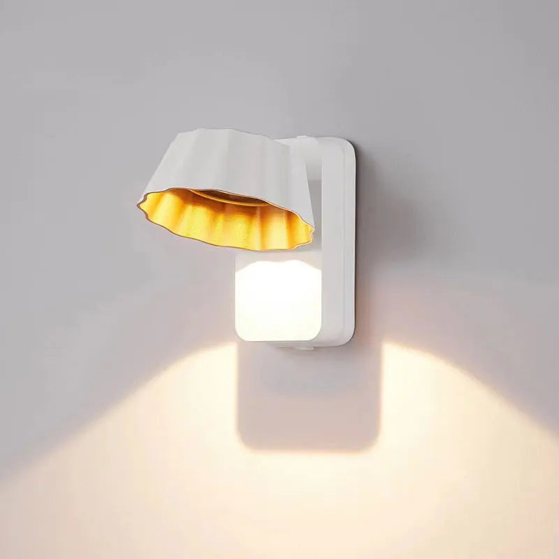 lampe murale moderne led noir doré blanc ip65 hydrofuge ondulée aluminium