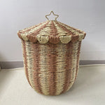 panier rangement osier traditionnel réutilisable respectueux environnement couleur beige marron clair rayures horizontales bordure