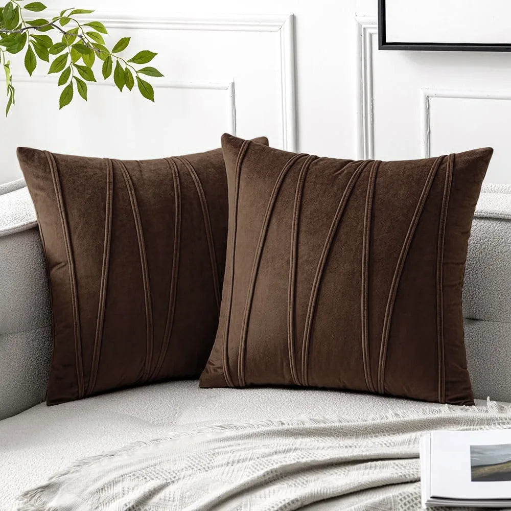 housse coussin décorative velours géométrique moderne carré beige marron gris vertical élégant
