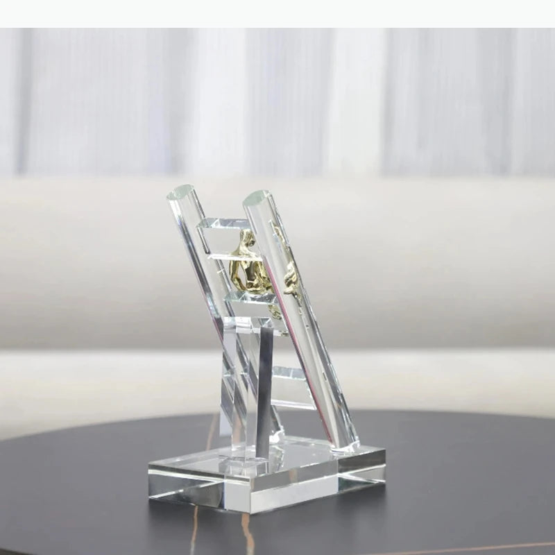 support smartphone transparent moderne figurine dorée minimaliste chambre