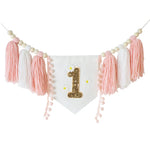 guirlande décoration enfantine couronne fleurs blanches pompons roses numéro doré margarita