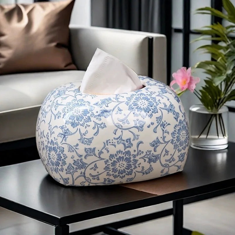 boîte mouchoirs porcelaine motifs floraux blanc bleu gris décor intérieur élégant classique