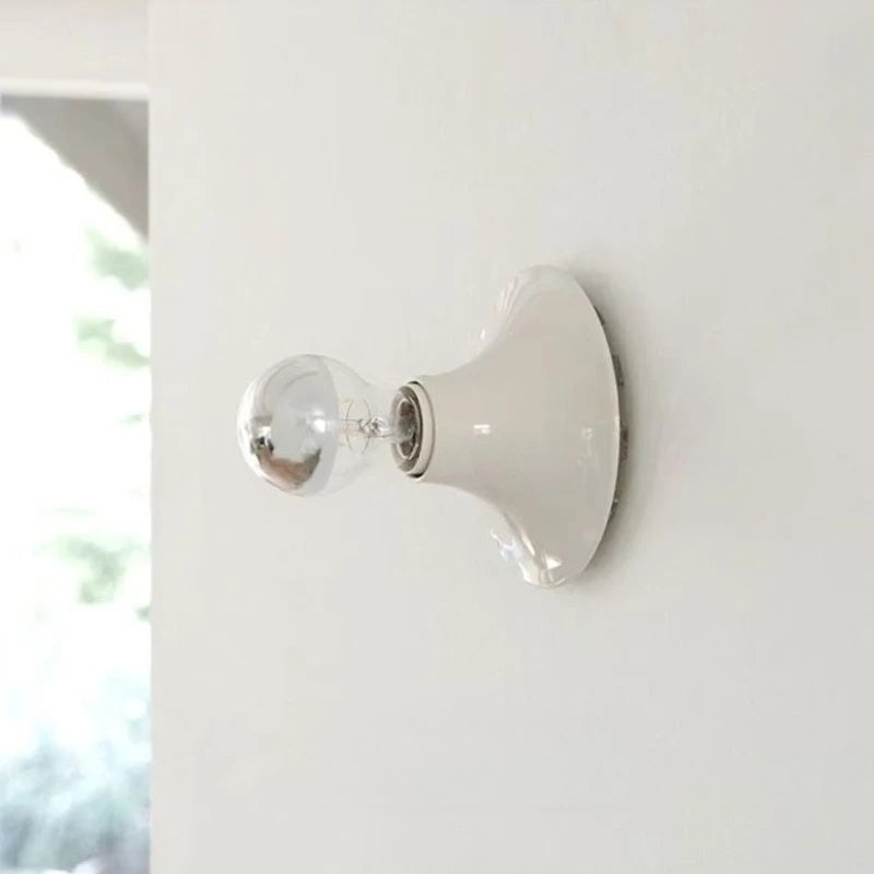 lampe murale moderne argent noir blanc rouge ampoule minimaliste fixée mur